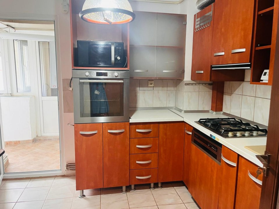 Apartament cu 3 camere ultracentral – zona Hotel Ramada