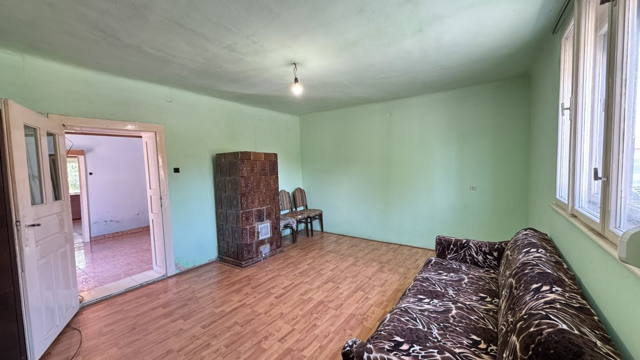 Casă 2 camere, Teren 586 mp Str. N. Grigorescu - Carei - Comision 0% cumpărător