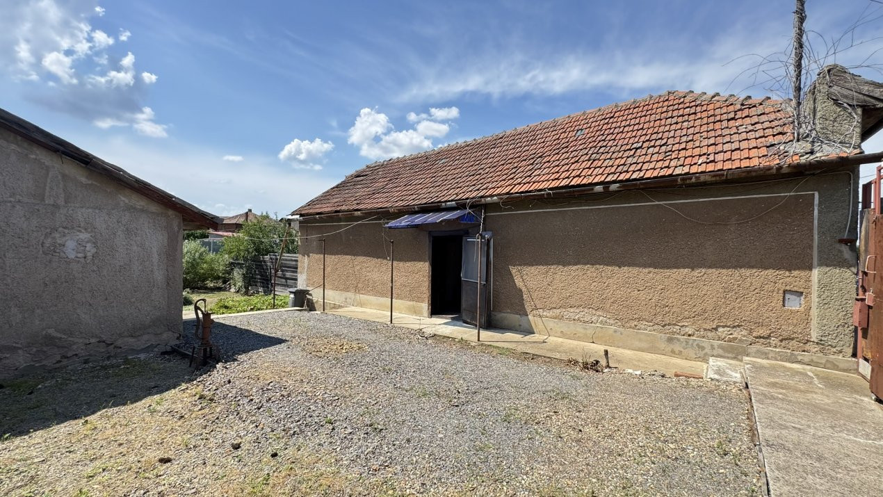 Casă 2 camere, Teren 586 mp Str. N. Grigorescu - Carei - Comision 0% cumpărător