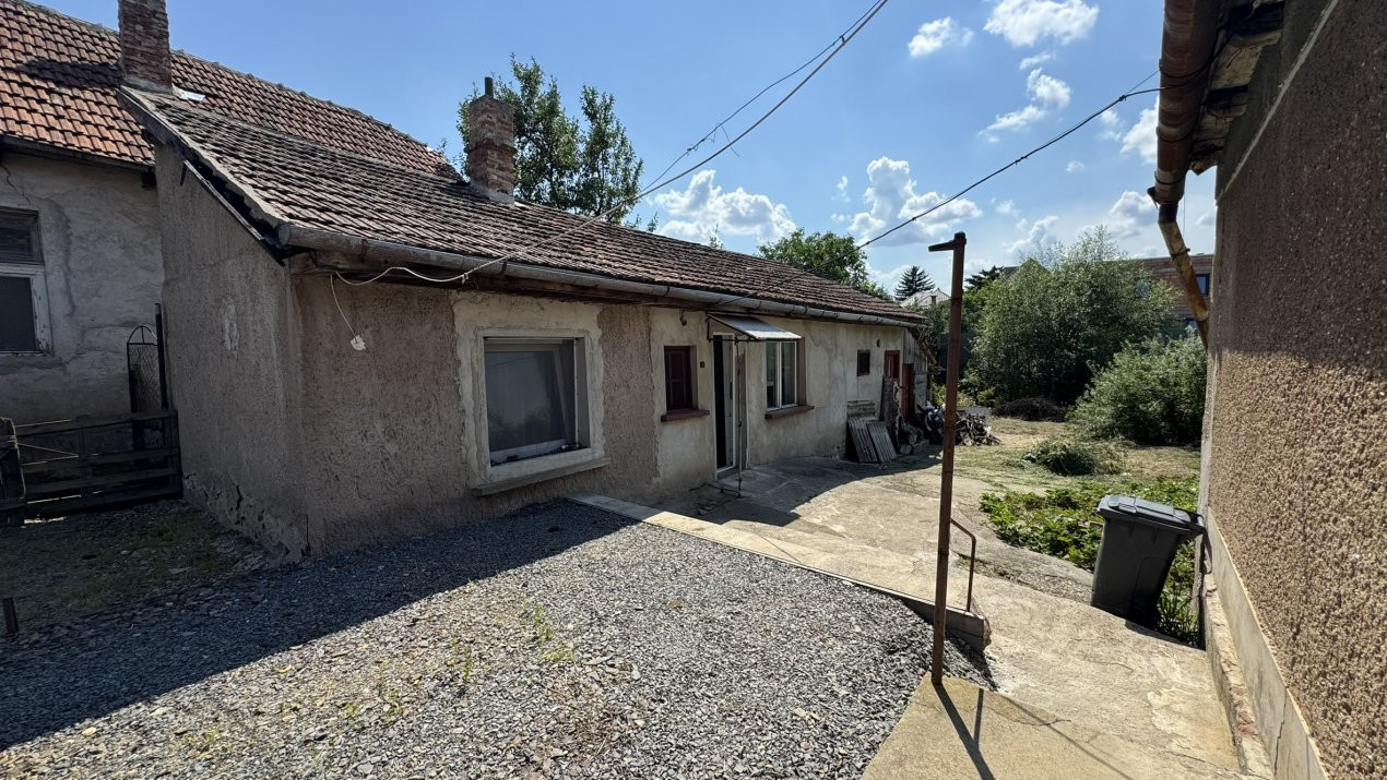 Casă 2 camere, Teren 586 mp Str. N. Grigorescu - Carei - Comision 0% cumpărător
