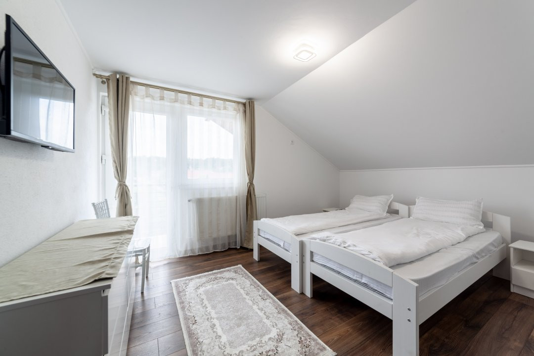 Proprietate cu functiune mixta – evenimente, cazare si spatiu comercial