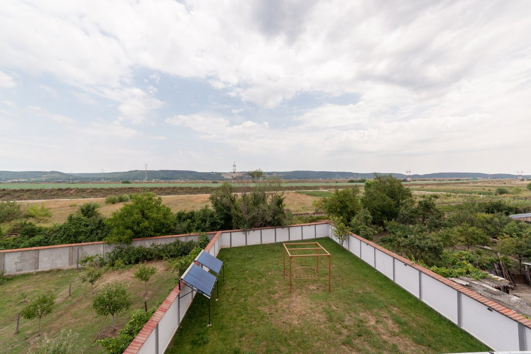 Proprietate cu functiune mixta – evenimente, cazare si spatiu comercial