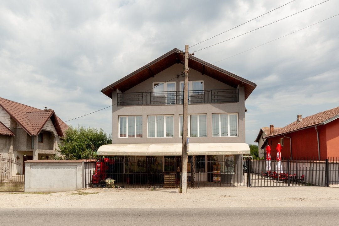 Proprietate cu functiune mixta – evenimente, cazare si spatiu comercial