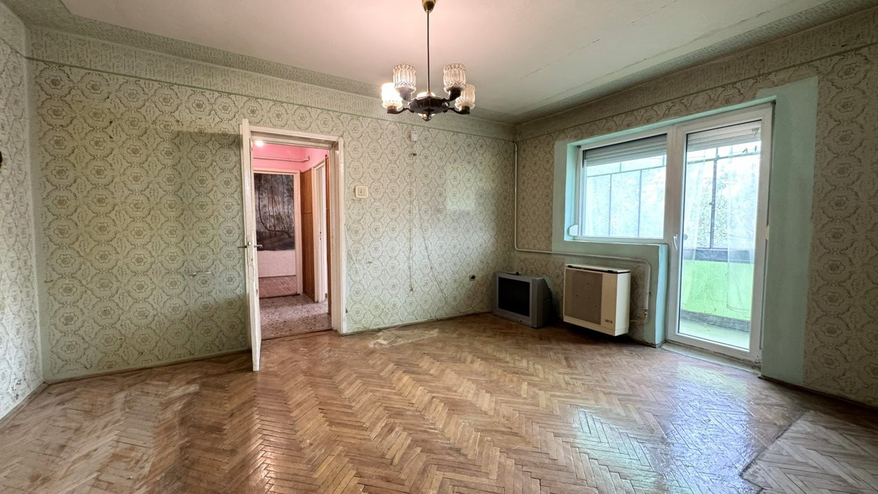 Apartament 3 camere Etaj III Republicii - Carei - Comision 0% cumpărător