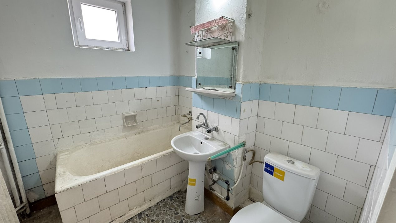 Apartament 3 camere Etaj III Republicii - Carei - Comision 0% cumpărător