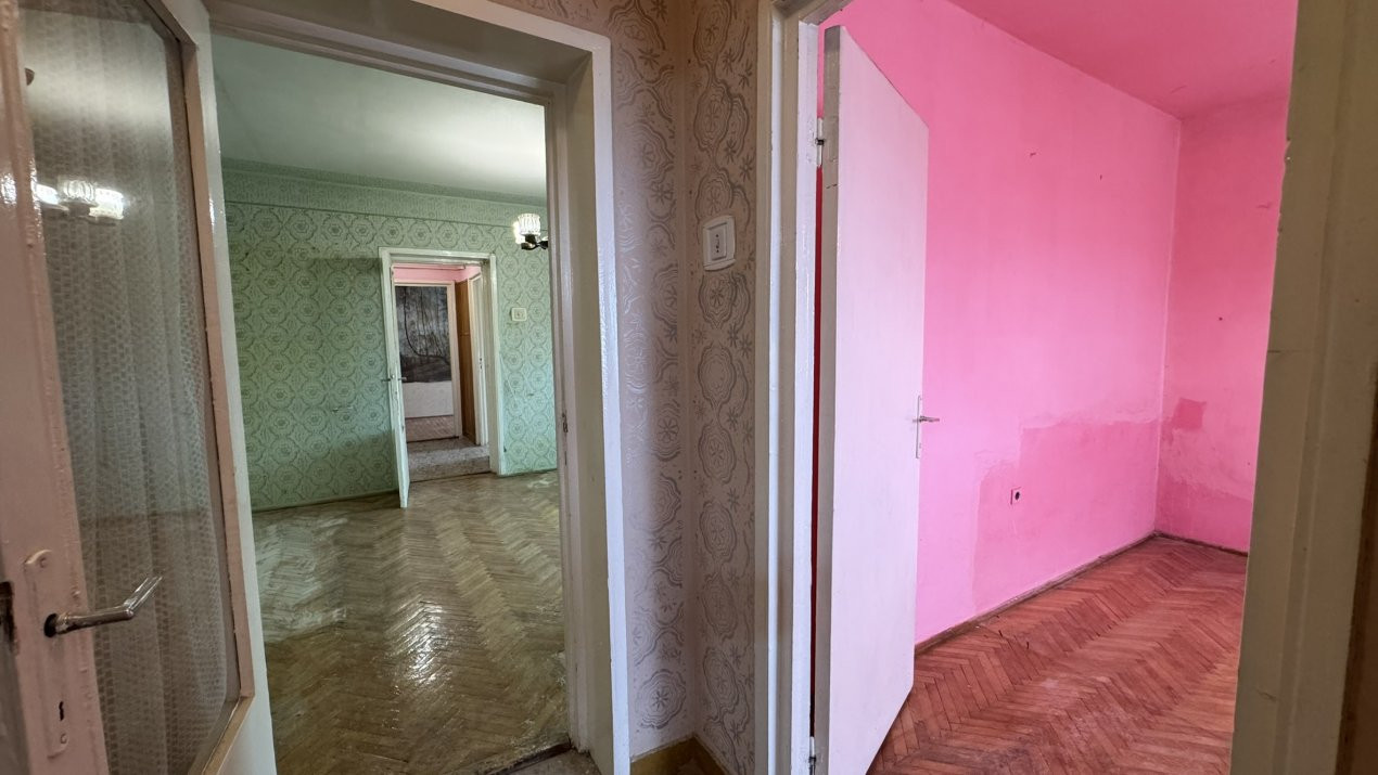 Apartament 3 camere Etaj III Republicii - Carei - Comision 0% cumpărător