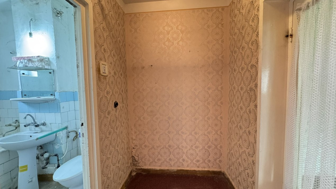 Apartament 3 camere Etaj III Republicii - Carei - Comision 0% cumpărător
