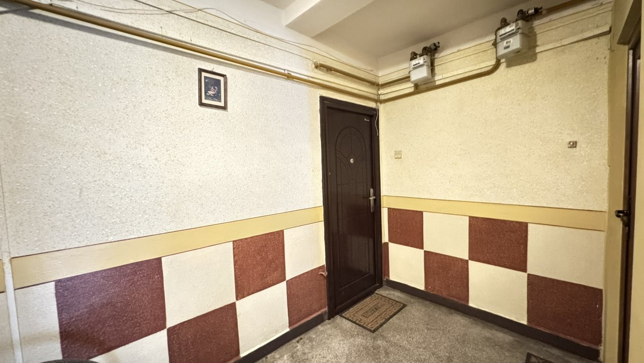 Apartament 3 camere Etaj III Republicii - Carei - Comision 0% cumpărător