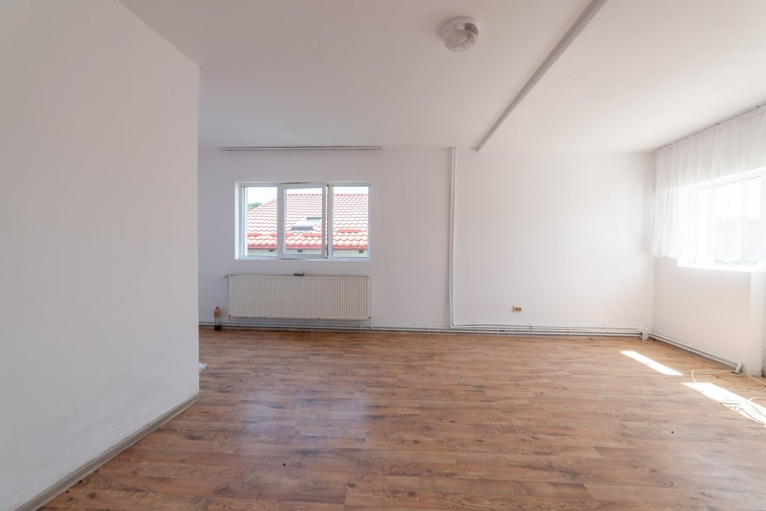 Casa cu 9 camere, pretabila business - Stefanesti, Drumul Morii!