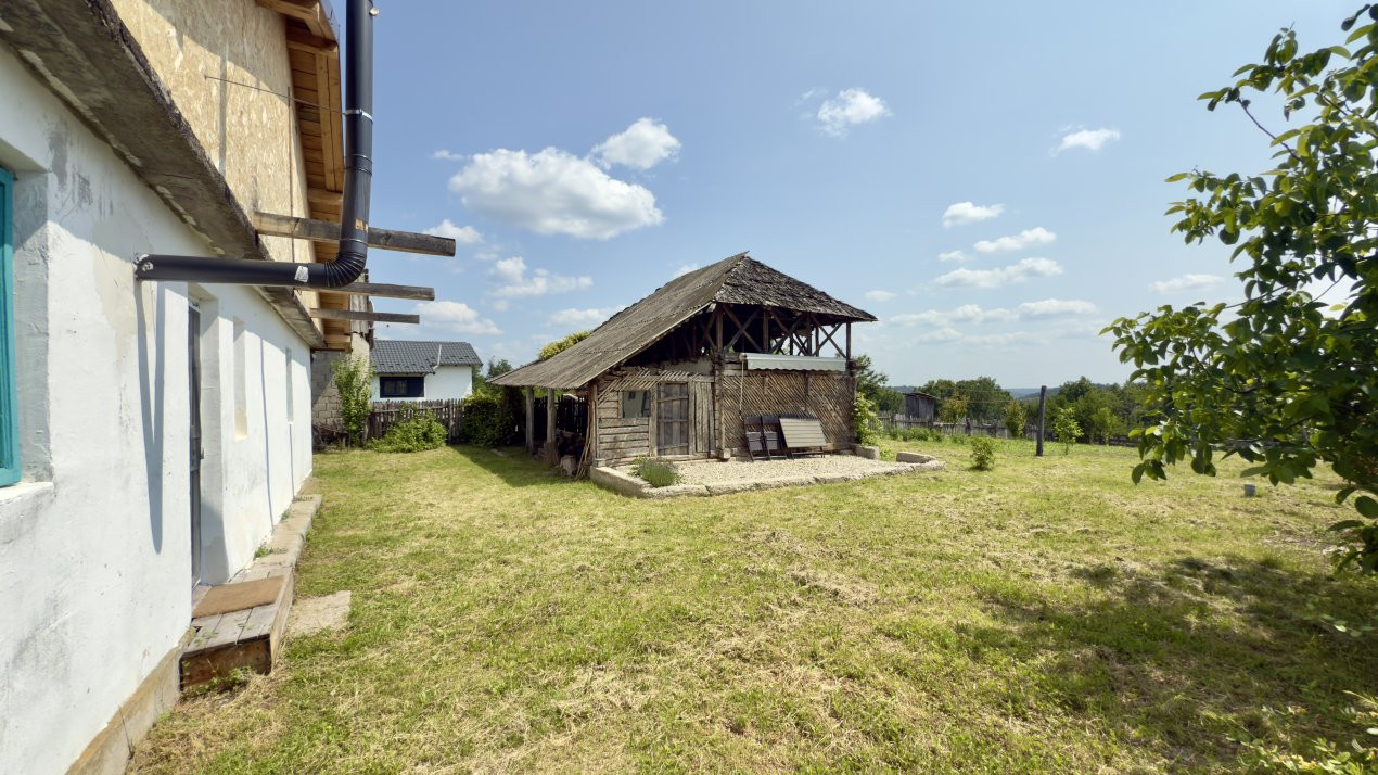 Casa traditionala -Rachitele de Jos, dealul Bogdanului com.Cocu-Arges!