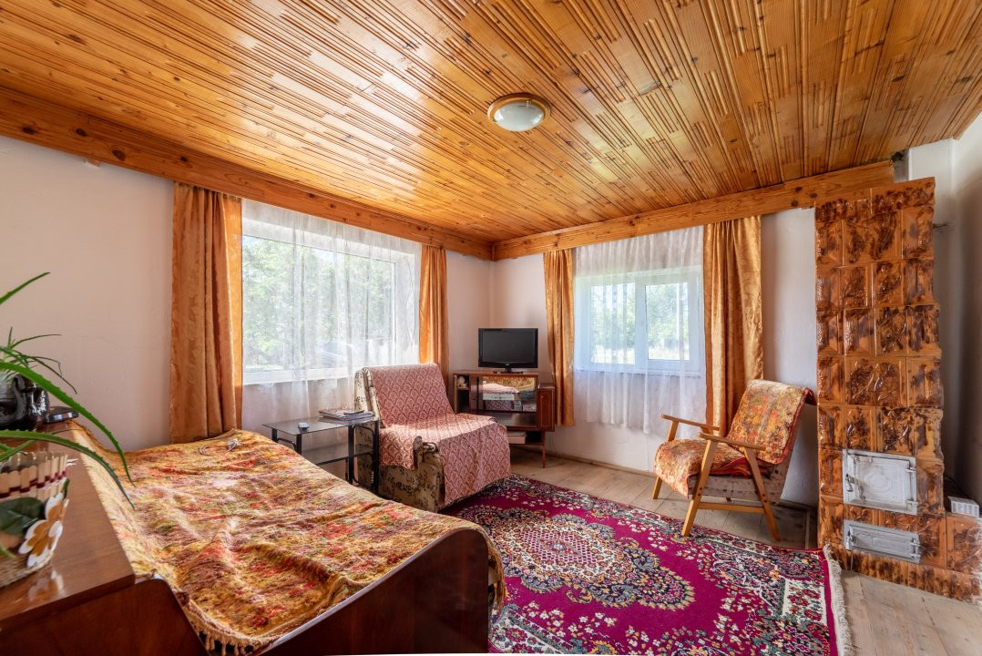 Casa rustica S+P+1 in oras, zona Gruiului, Campulung, AG