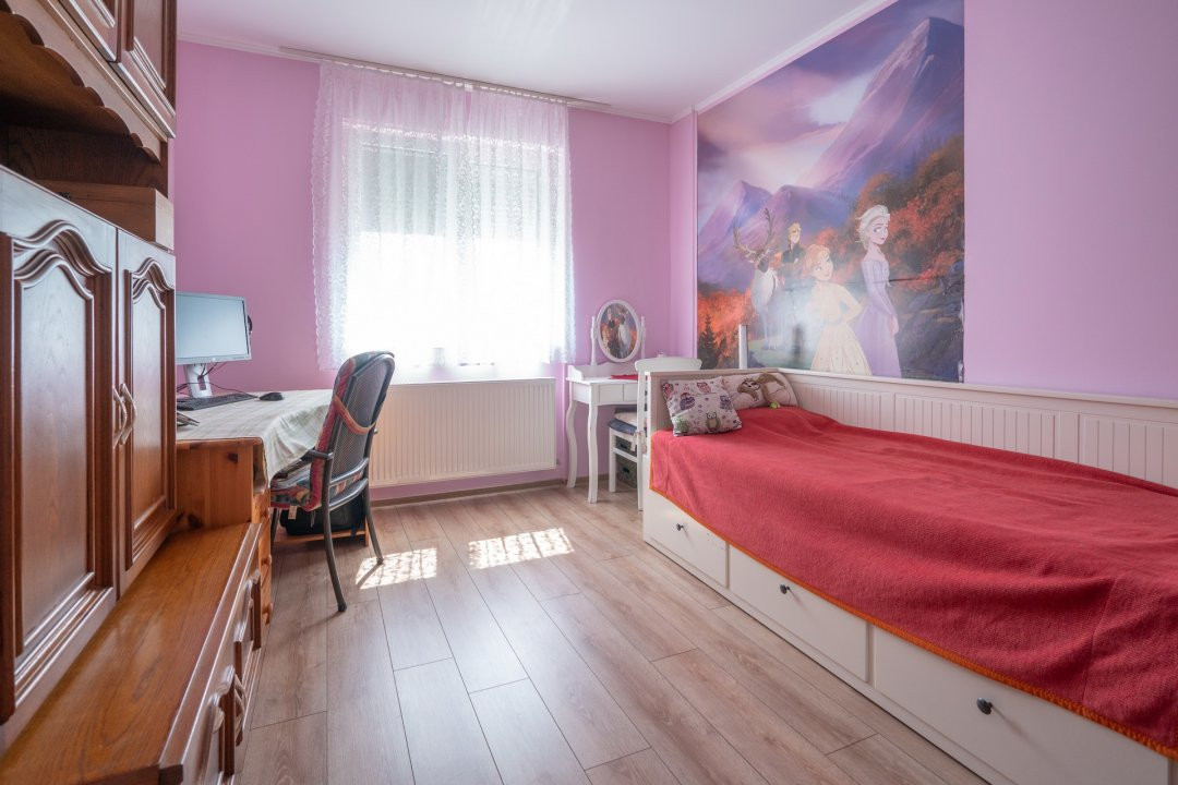 De Vânzare Casă Vânătorilor 9 ari teren