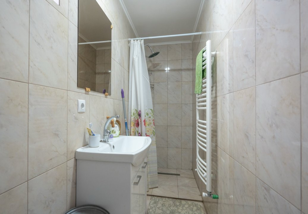 De Vânzare Casă Vânătorilor 9 ari teren