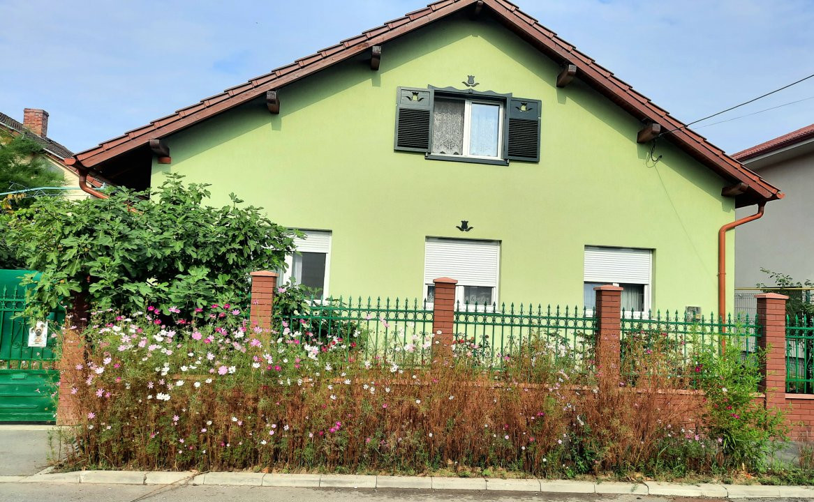 De Vânzare Casă Vânătorilor 9 ari teren