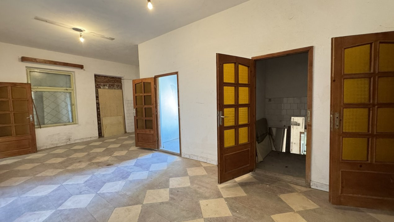Spații de Inchiriat - Proprietate cu funcțiuni mixte – Str. Căplenilor Carei