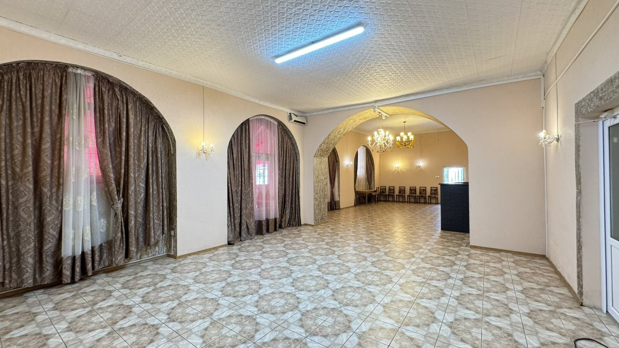 Spații de Inchiriat - Proprietate cu funcțiuni mixte – Str. Căplenilor Carei