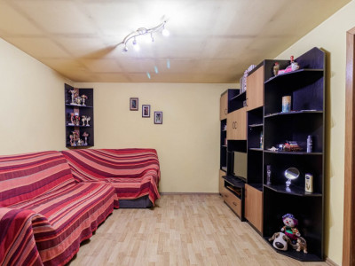 Casa Rahova 4 camere, 2 bucatarii, curte individuala