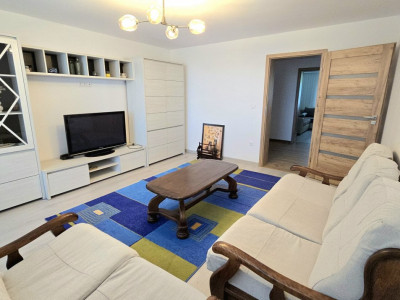 De Închiriat Apartament 3 camere Closca