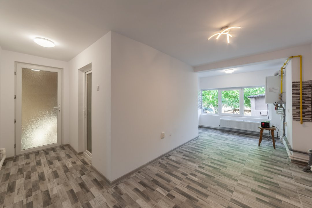 Casa cu acces rapid din Bld. Nicolae Balcescu – Uiasca, str. Micsunele