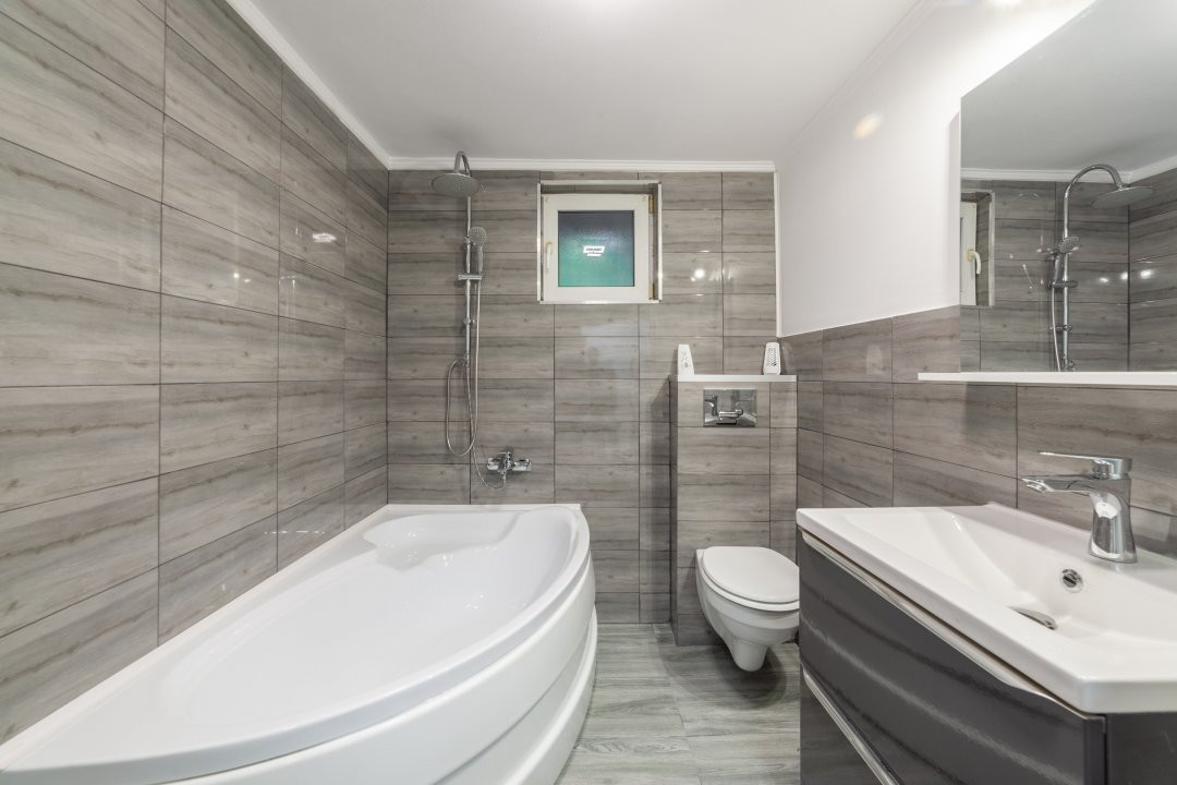 Casa cu acces rapid din Bld. Nicolae Balcescu – Uiasca, str. Micsunele