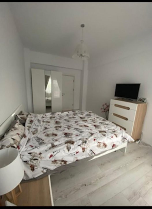 Inchiriere apartament 3 camere Teilor + loc de parcare, bloc nou