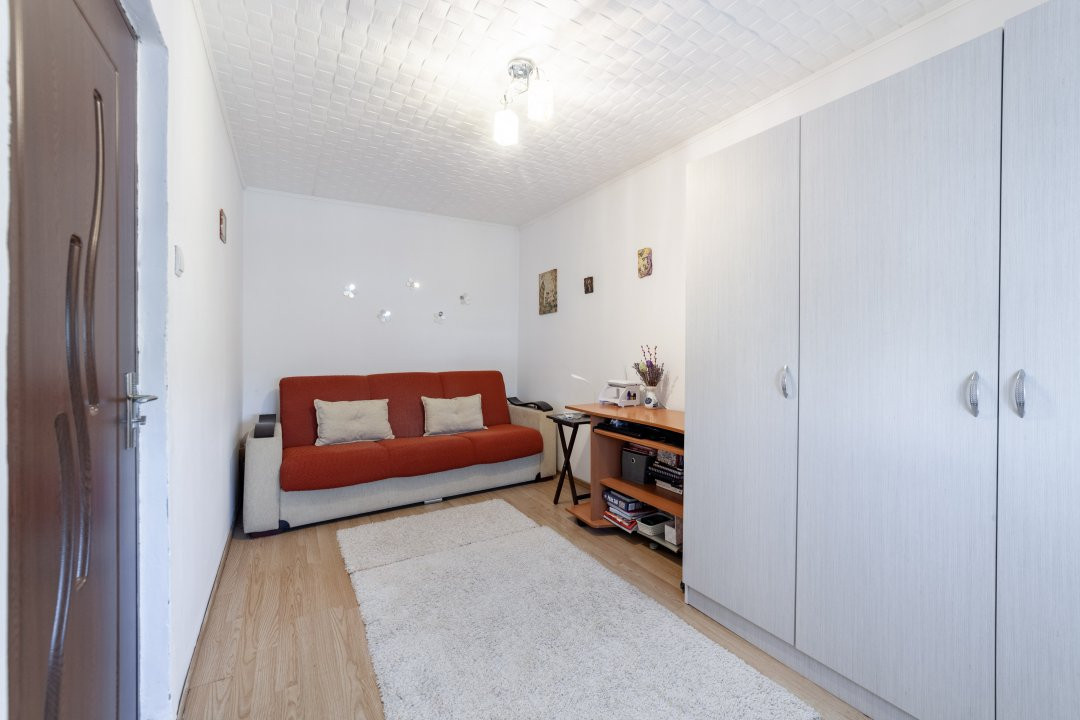 Apartament 2 camere de vanzare- zona Kaufland Craiovei