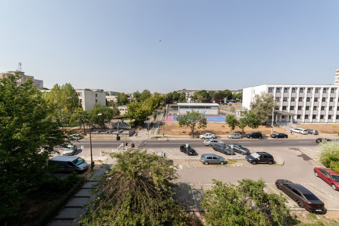 Apartament 2 camere de vanzare- zona Kaufland Craiovei