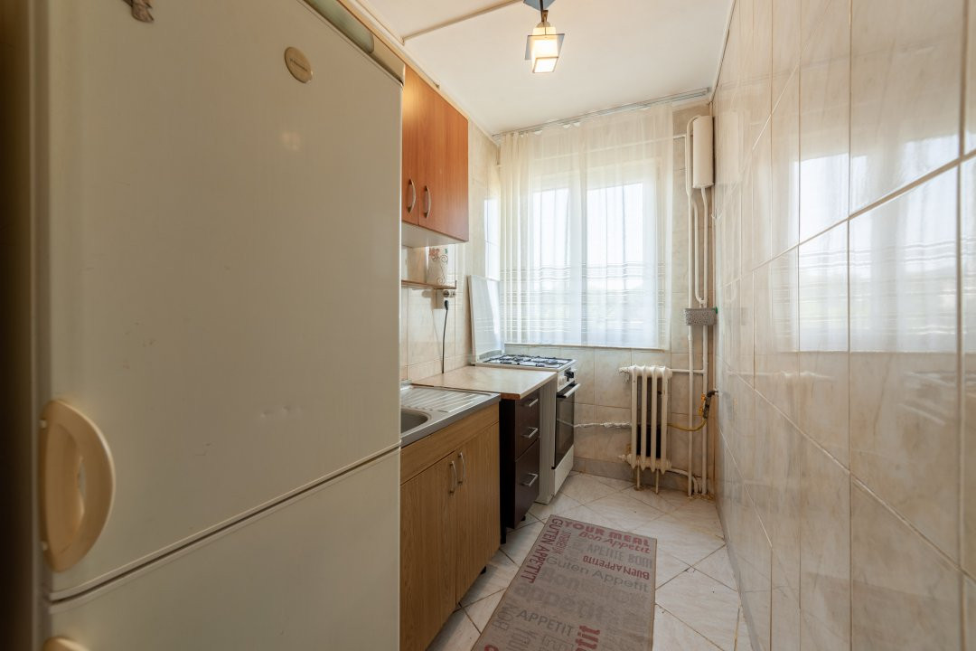Apartament 2 camere de vanzare- zona Kaufland Craiovei
