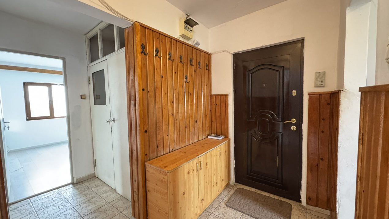 Apartament 3 camere Etaj IV, Str. Bartok Bela MV2 - Carei  