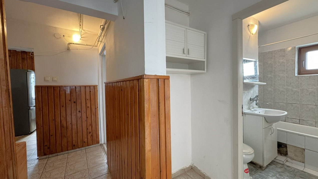 Apartament 3 camere Etaj IV, Str. Bartok Bela MV2 - Carei  