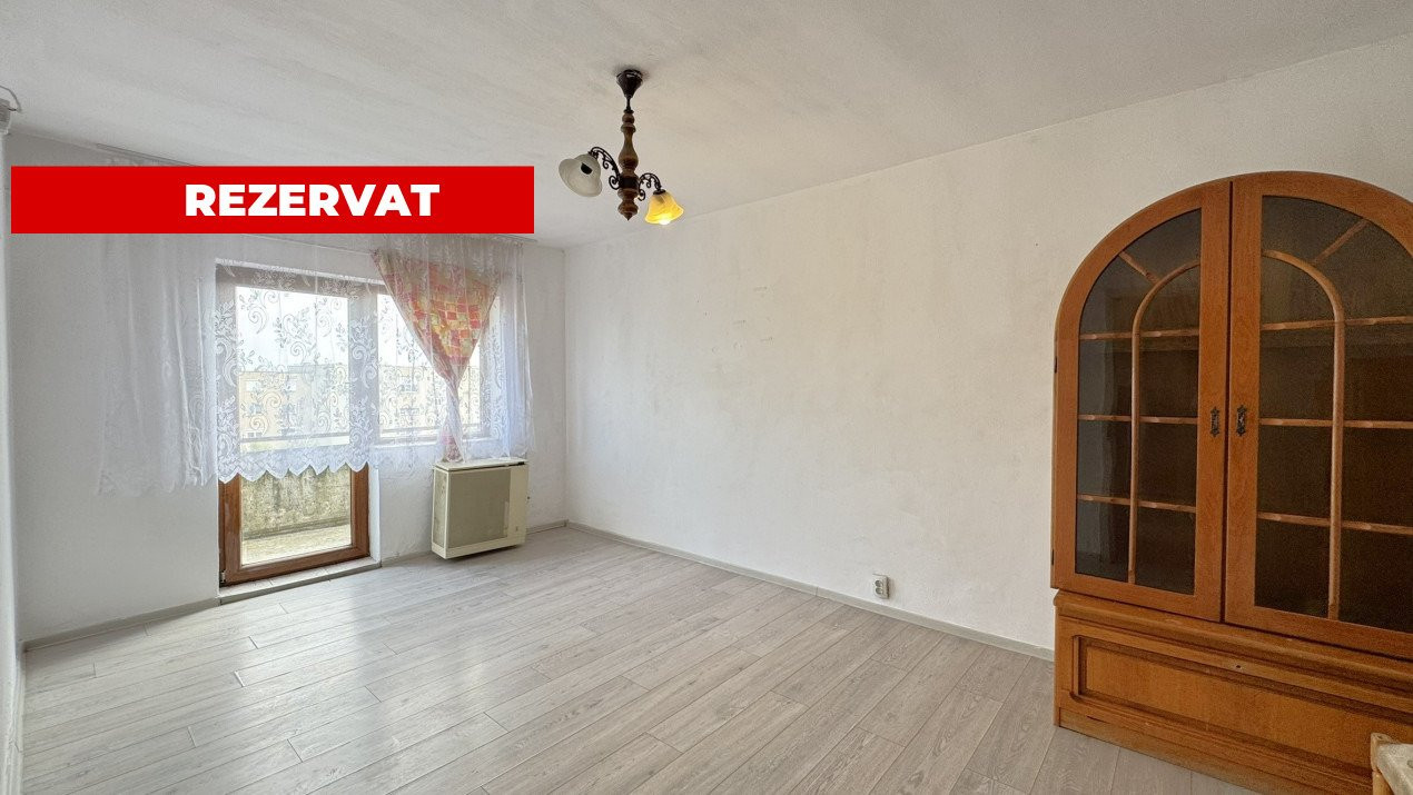 Apartament 3 camere Etaj IV, Str. Bartok Bela MV2 - Carei  