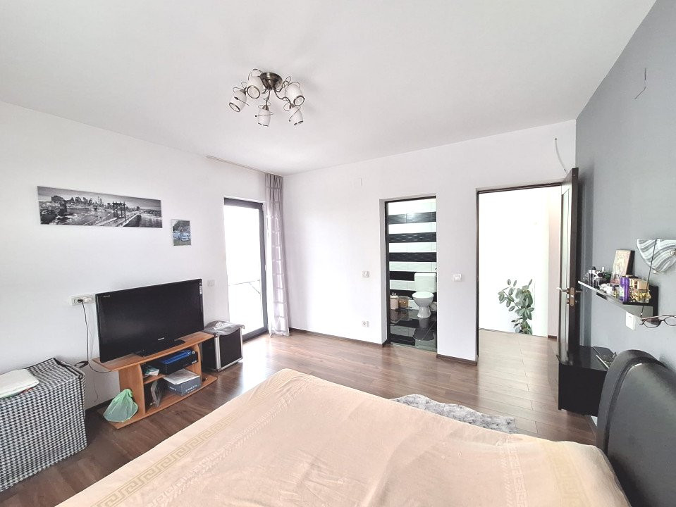 Casa Pitesti la cheie ,4 camere-Langa Pensiunea Cora