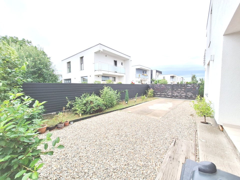 Casa Pitesti la cheie ,4 camere-Langa Pensiunea Cora