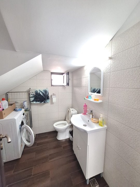 Casa Pitesti la cheie ,4 camere-Langa Pensiunea Cora