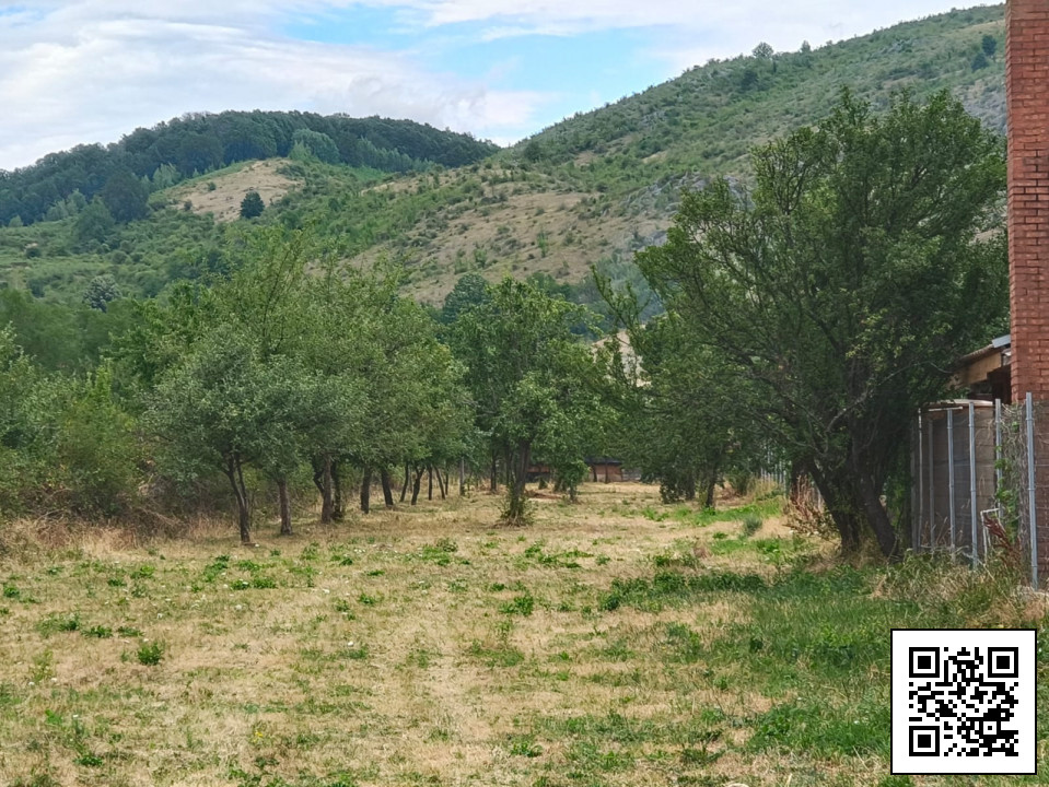 Terenuri intravilane alipibile în Runcu, zonă cu potențial