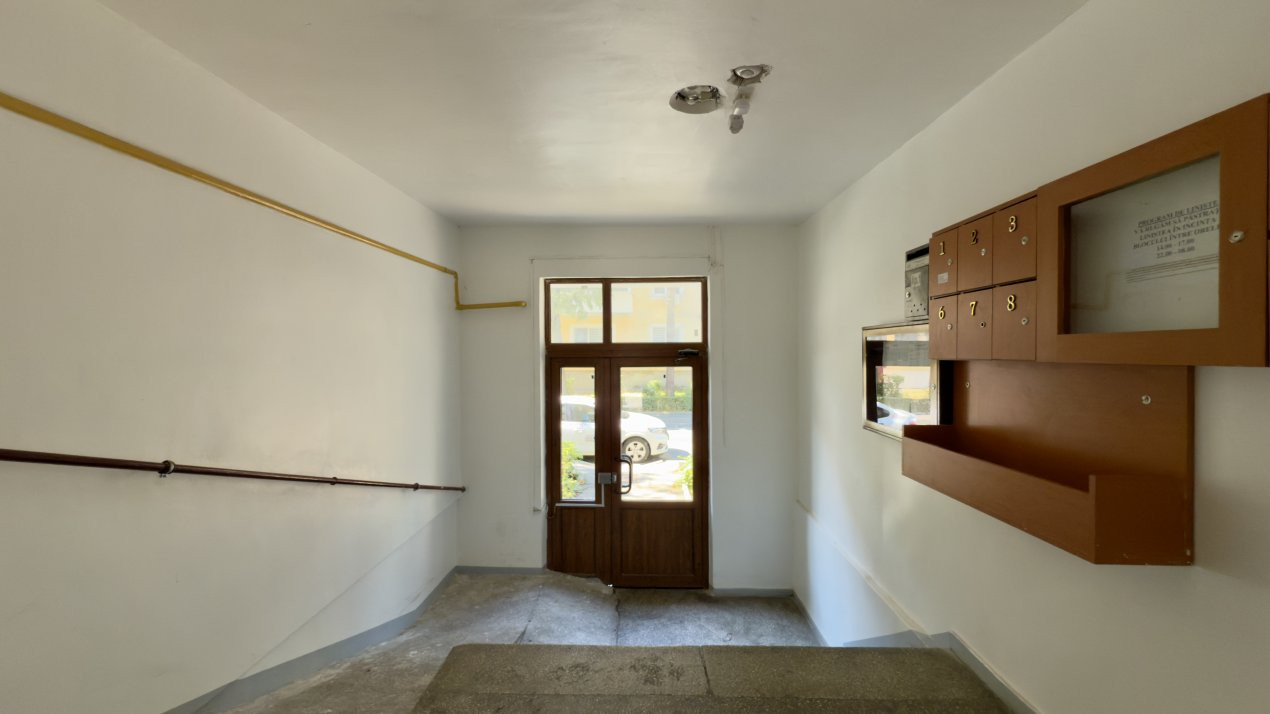 Apartament 3 camere decomandat Pitesti zona Gavana!
