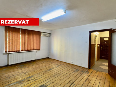 Apartament 3 camere decomandat Pitesti zona Gavana!