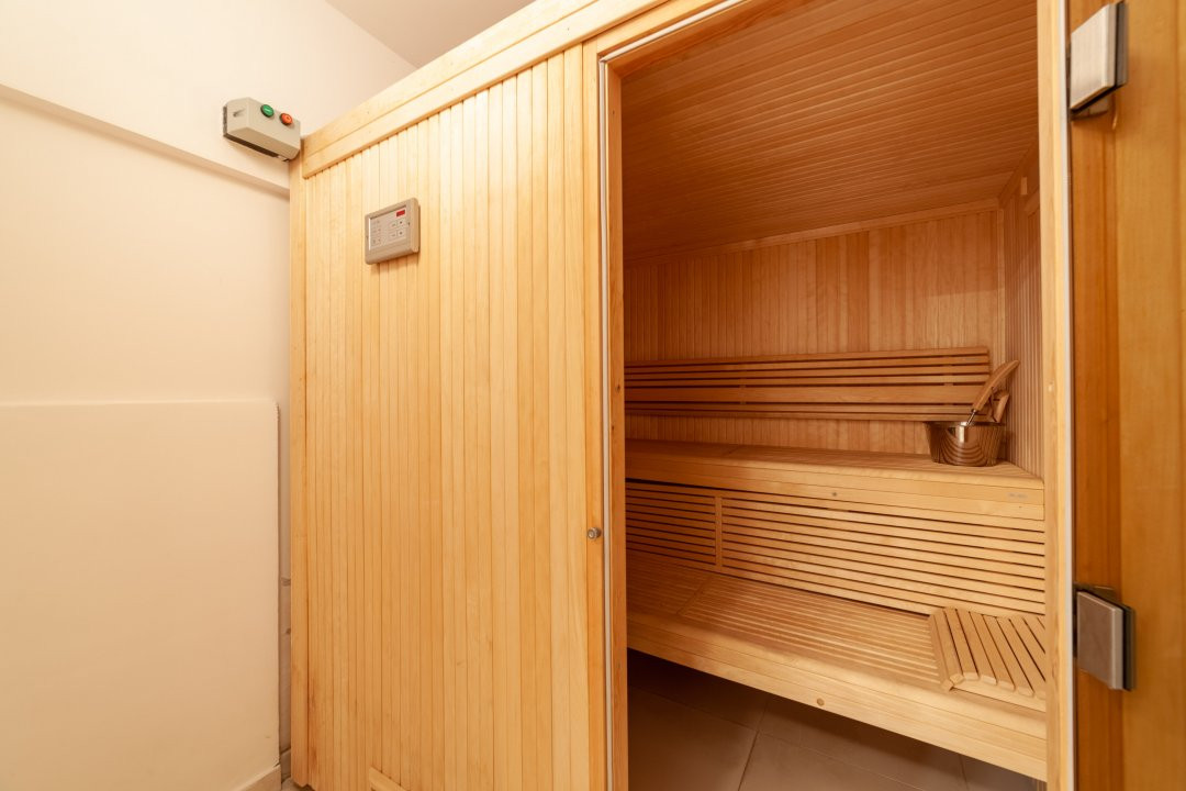 Resedinta exclusivista -Pitesti zona Gavana-smart home/spa!