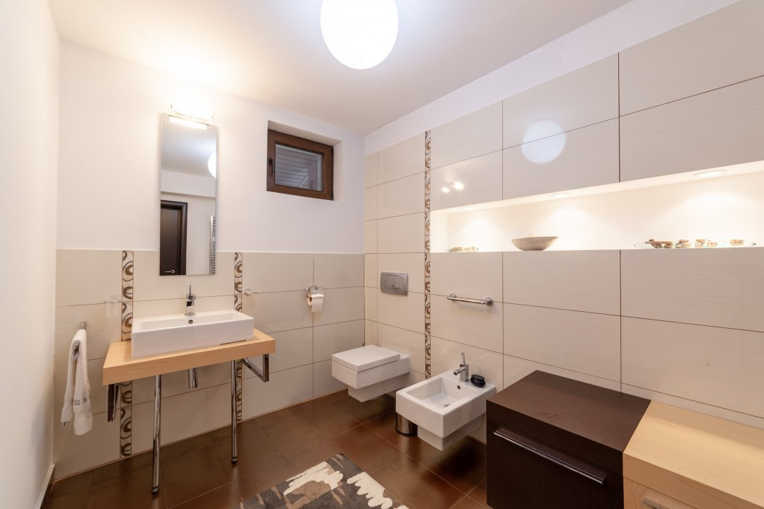 Resedinta exclusivista -Pitesti zona Gavana-smart home/spa!