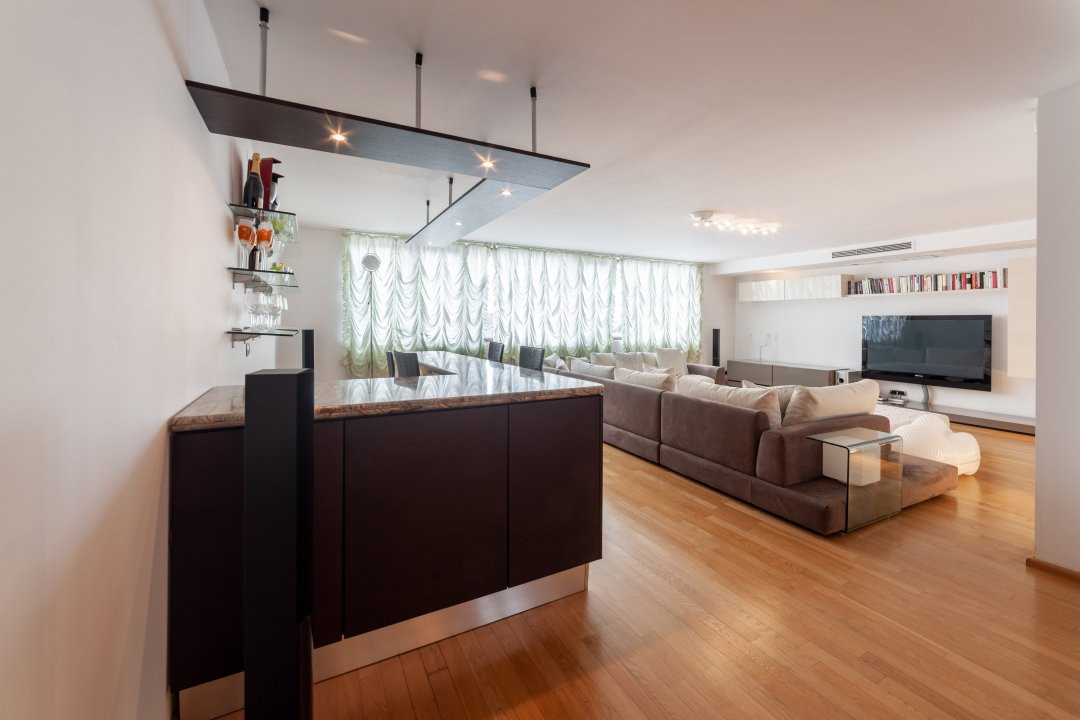Resedinta exclusivista -Pitesti zona Gavana-smart home/spa!