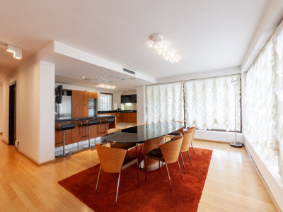 Resedinta exclusivista -Pitesti zona Gavana-smart home/spa!