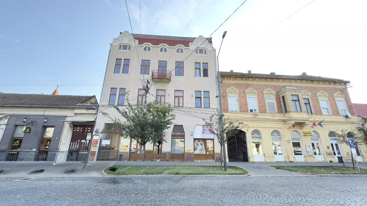 Inchiriere Spațiu de Birou Mansardă - Str. 1 Decembrie Nr.26 - Carei 