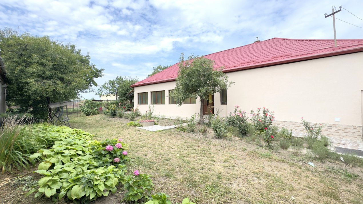 Casă 4 camere, Teren 3.489 mp Str.Petofi Șandor Nr.99 - Carei 