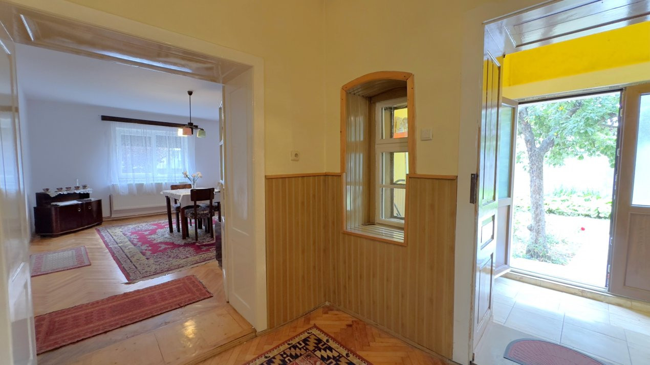 Casă 4 camere, Teren 3.489 mp Str.Petofi Șandor Nr.99 - Carei 