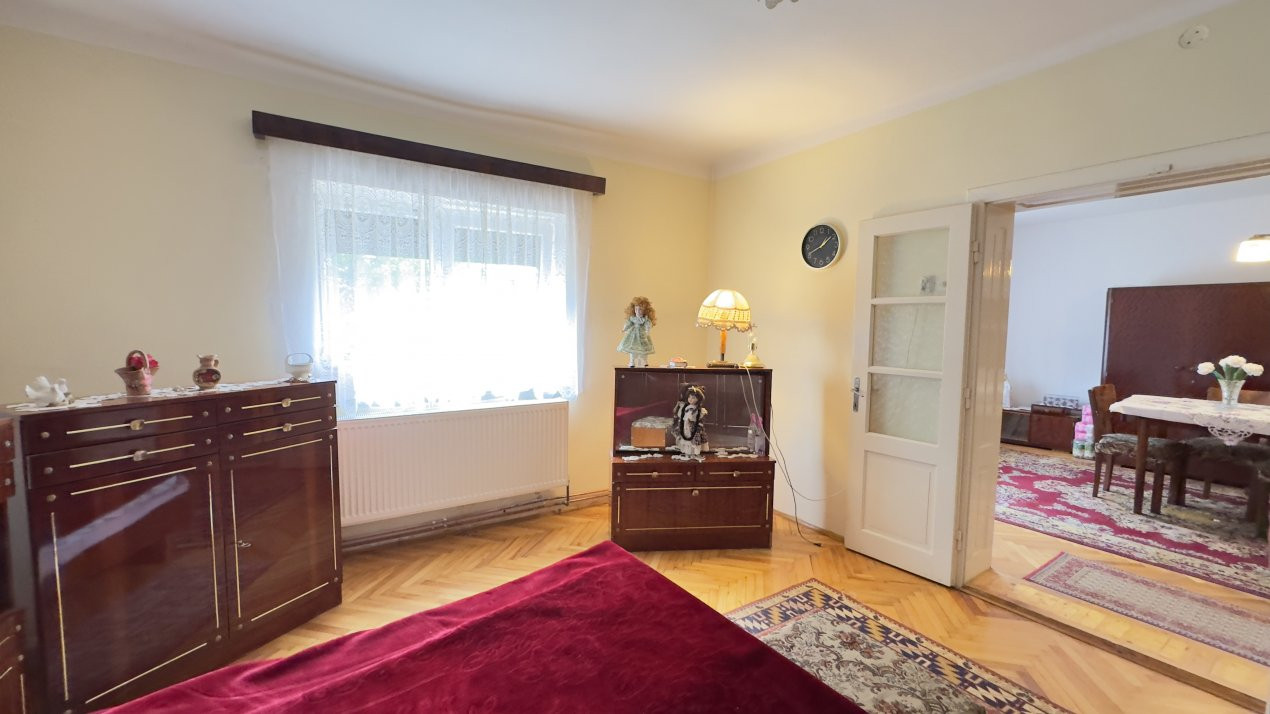 Casă 4 camere, Teren 3.489 mp Str.Petofi Șandor Nr.99 - Carei 