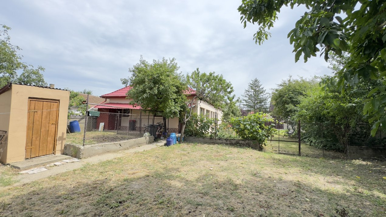 Casă 4 camere, Teren 3.489 mp Str.Petofi Șandor Nr.99 - Carei 