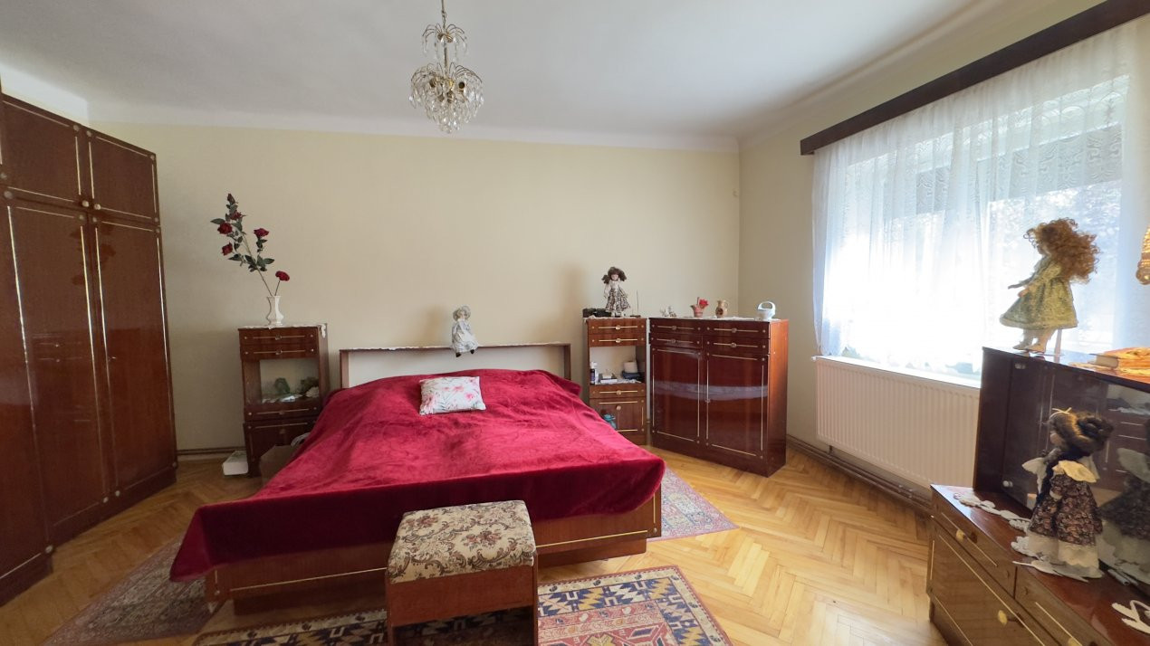 Casă 4 camere, Teren 3.489 mp Str.Petofi Șandor Nr.99 - Carei 