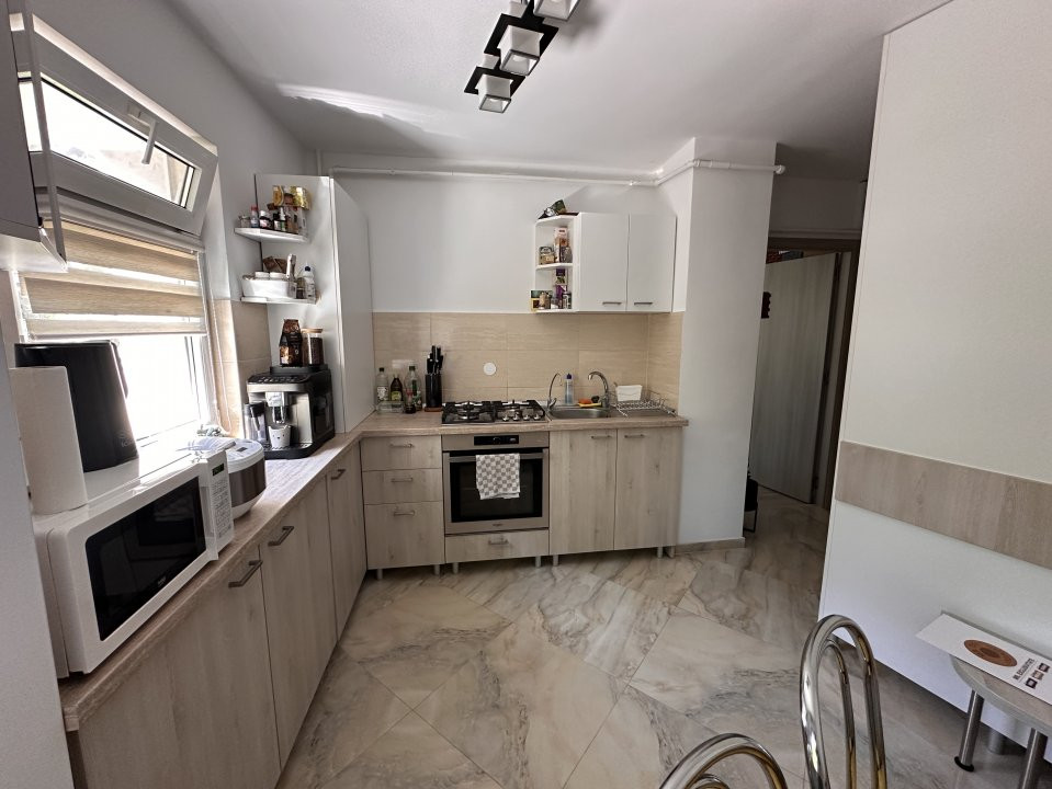 Oportunitate excelenta in  Grigorescu-apartament 2 camere,2 balcoane,decomandat