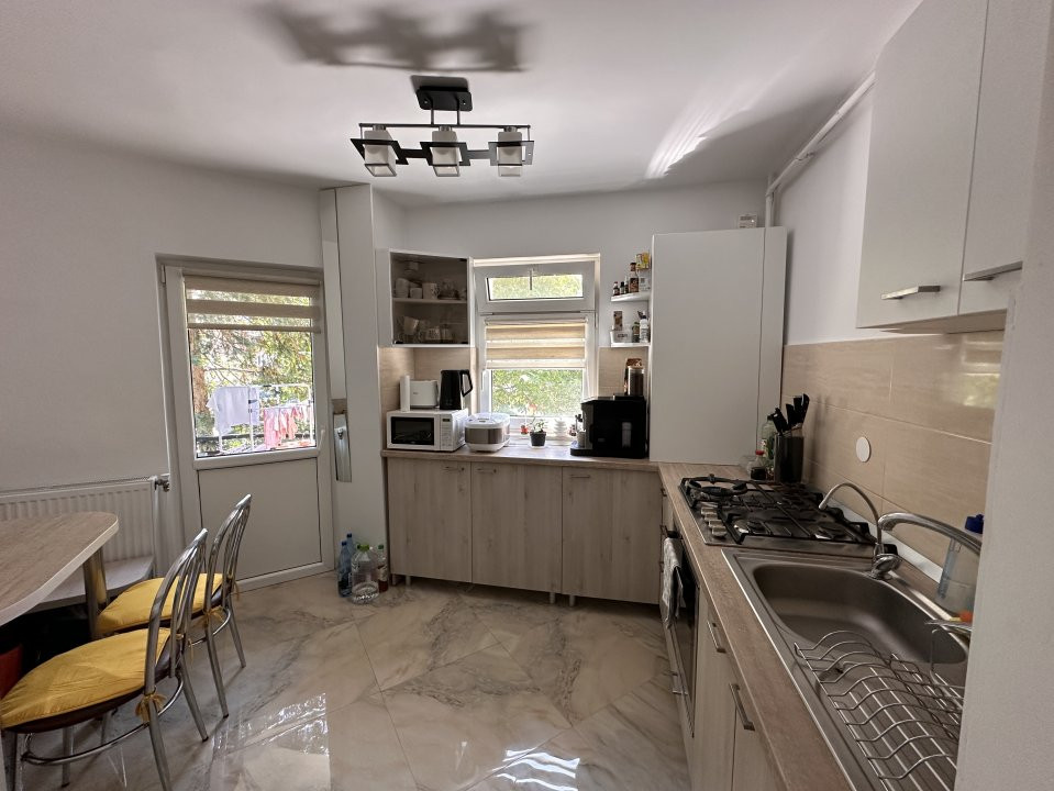 Oportunitate excelenta in  Grigorescu-apartament 2 camere,2 balcoane,decomandat