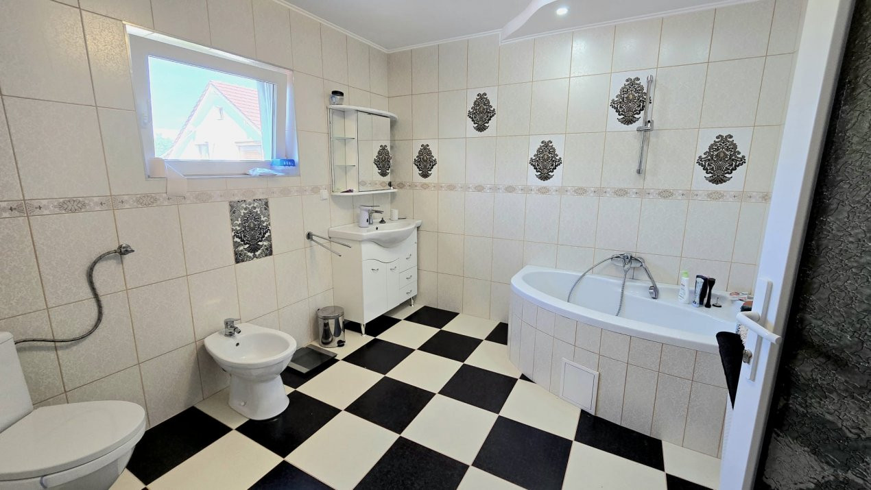 de vânzare casa str Șoimoșeni